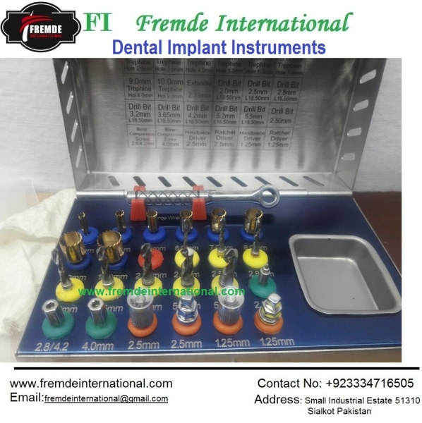 BASIC UNIVERSAL SURGICAL KIT OF 25 PICES border=